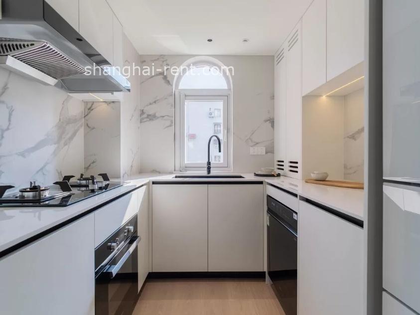 9f5acd0941cb4734d95d7176e3c8f0c1