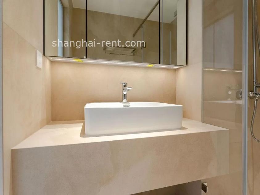 45e185a98946bd41cfd8a8bb0fb56129