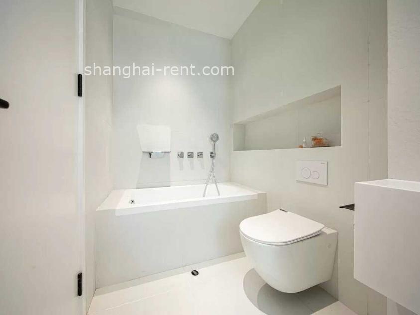 c24b8c4250f315c52078cedbbd53d911